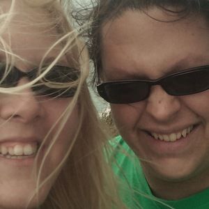 Meet your Posher, Crystal